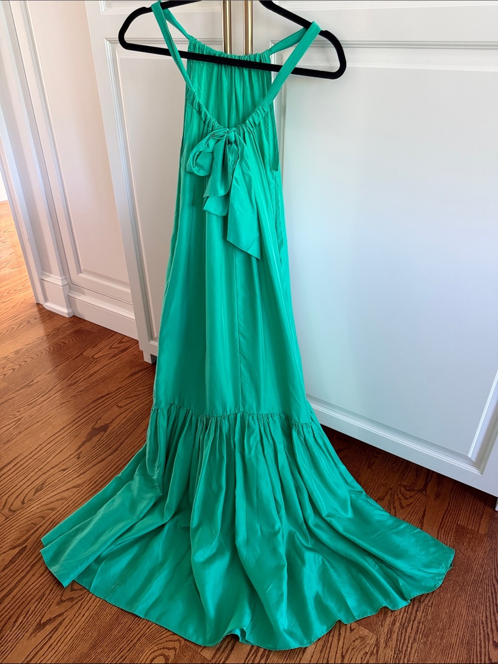 Banana Republic Flowy Green Silk Maxi Dress with tiered bottom & back tie XS NWT